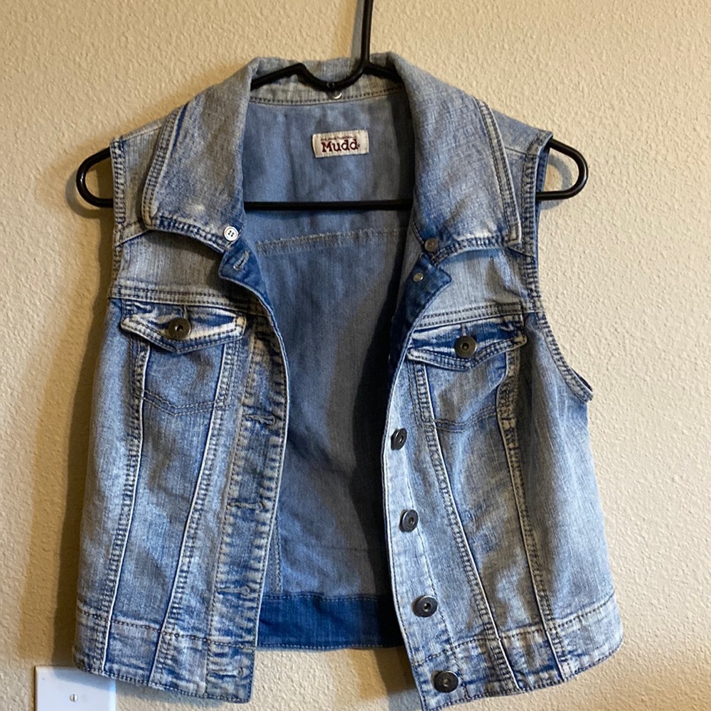Mudd jean vest missing removable hood size medium